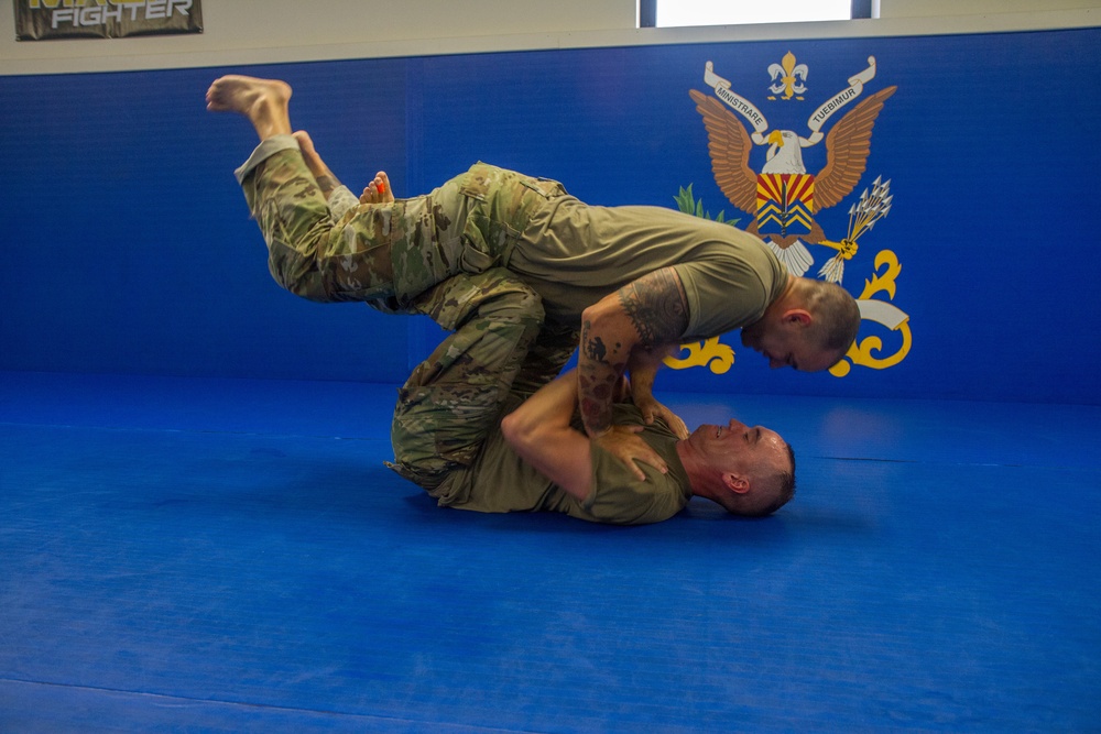 Army Resreve Best Warriors and Drill Sergeants of the Year Practice Combatives