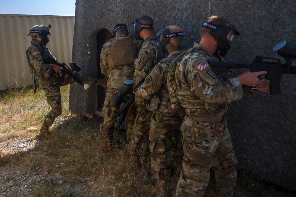 U.S. Army Reserve Best Warriors and Drill Sergeants of the Year Practice at a MOUT Site