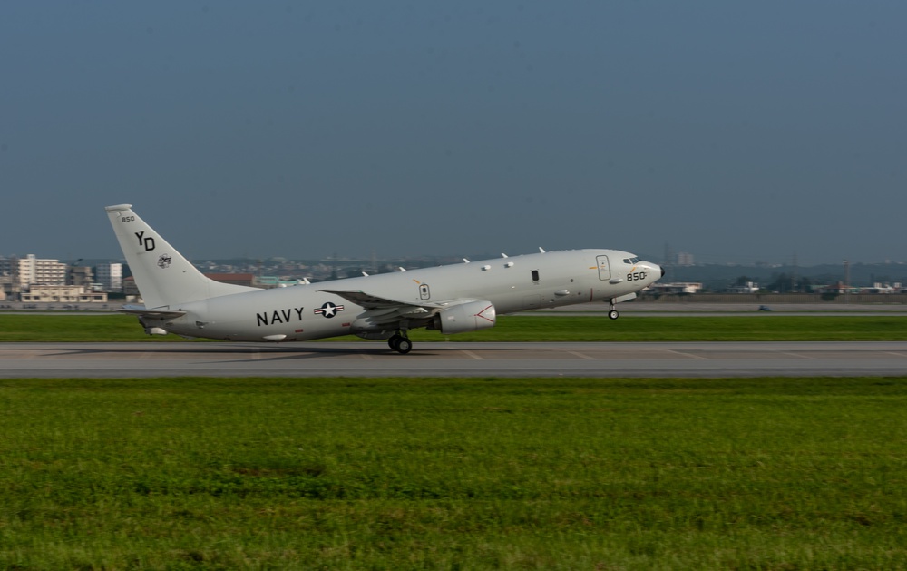 Team Kadena hosts media for P-8A Poseidon