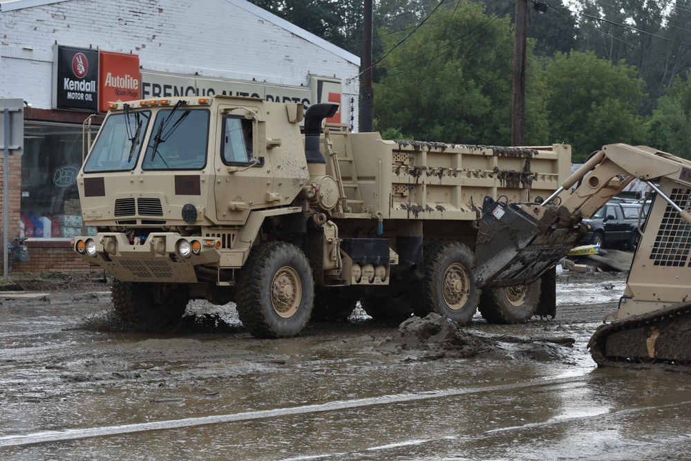 N.Y. Army National Guard, 827th Assists in Flooding Relief