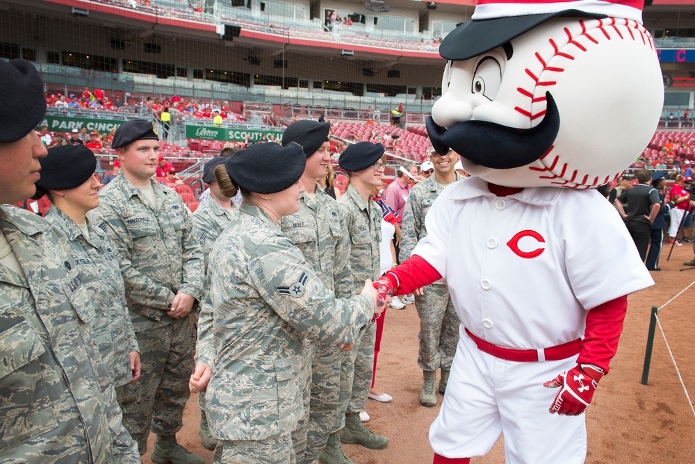 Cincinnati Reds baseball team recognize military service