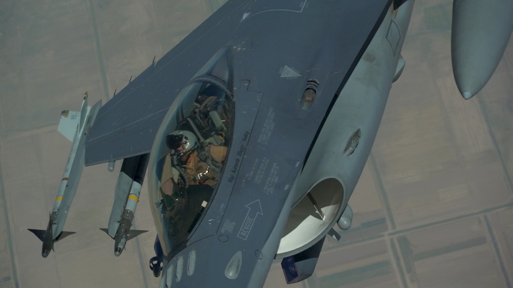 Iraqi F-16 Aerial Refuel Training