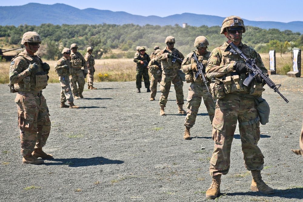 2-5 CAV and Bulgarian Soldiers Conduct Advanced Rifle Marksmanship Training
