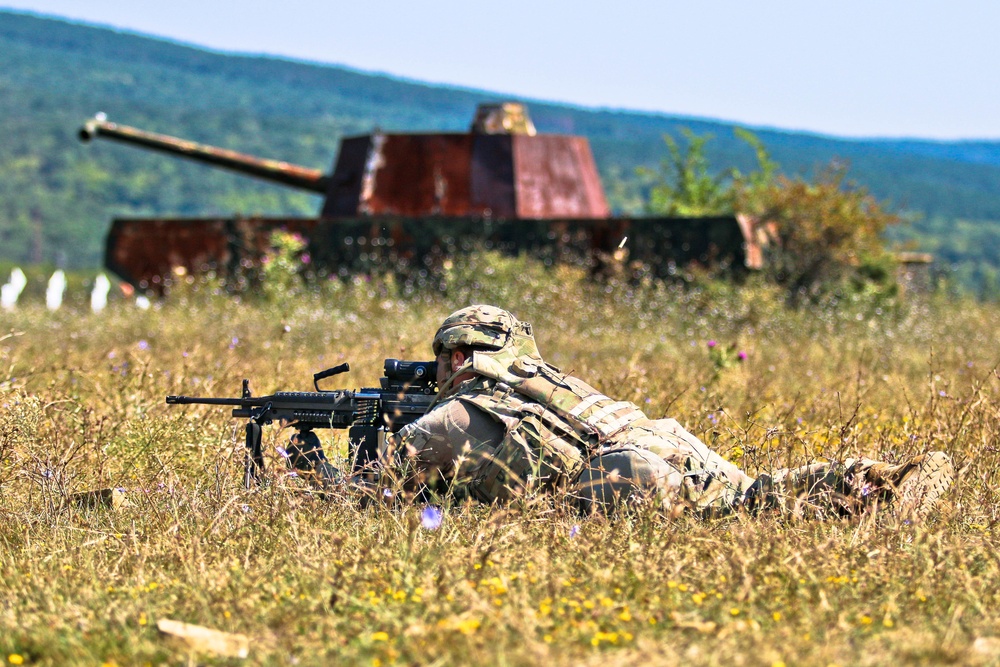 2-5 CAV and Bulgarian Soldiers Conduct Advanced Rifle Marksmanship Training