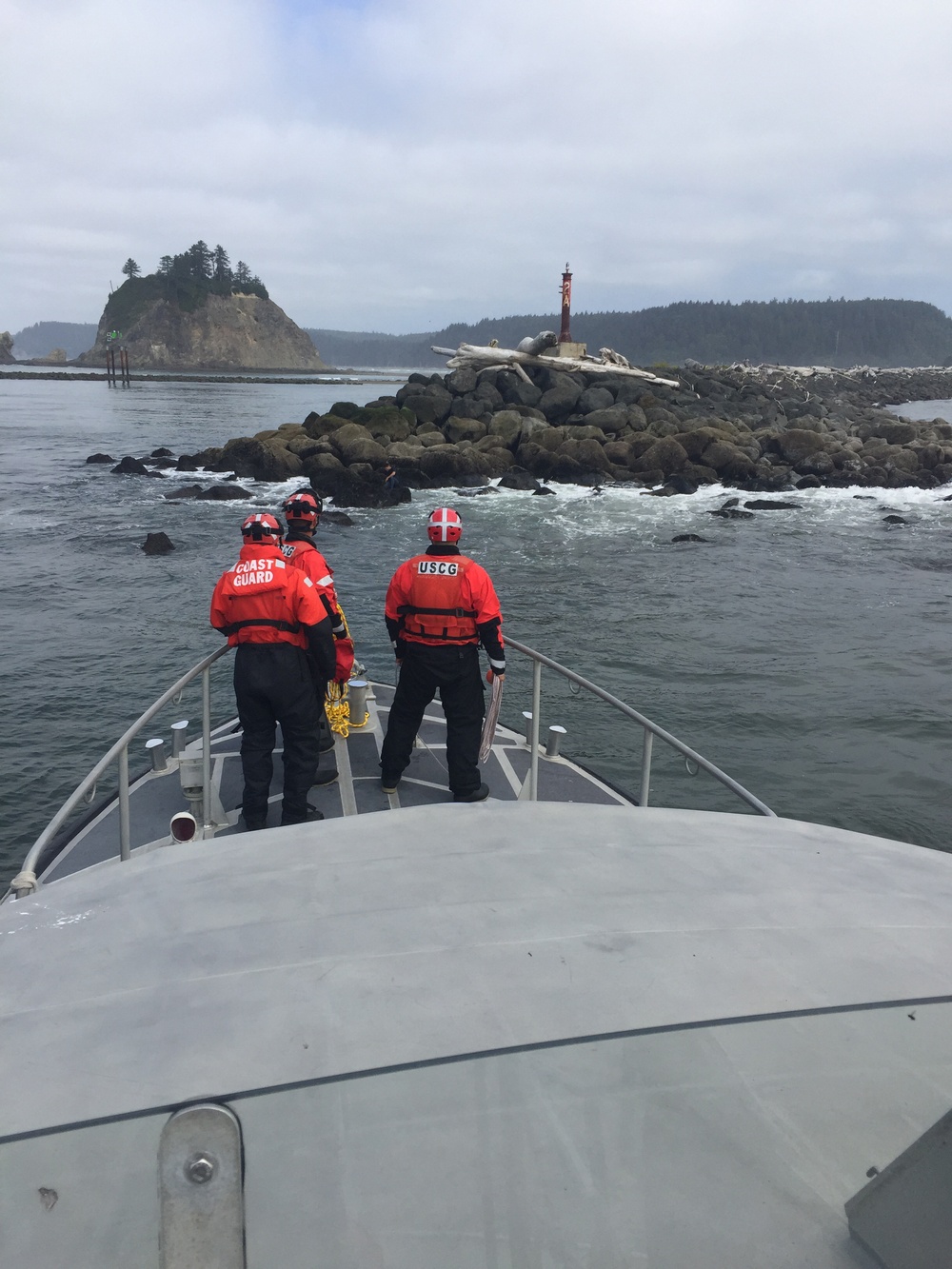 Coast Guard rescues swimmer near La Push, Washington