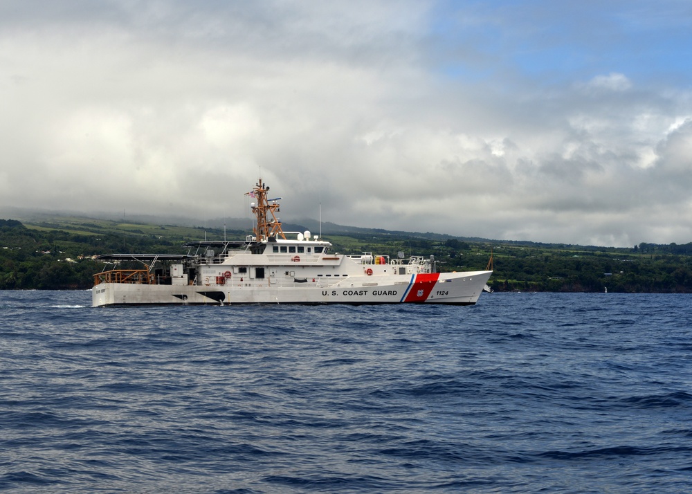 Coast Guard, Hawaii County conduct Search and Rescue Exercise
