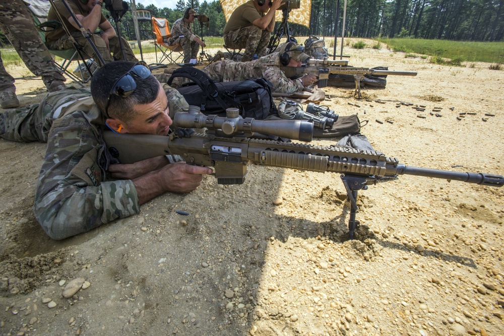 New Jersey Guard and Albanian snipers train together