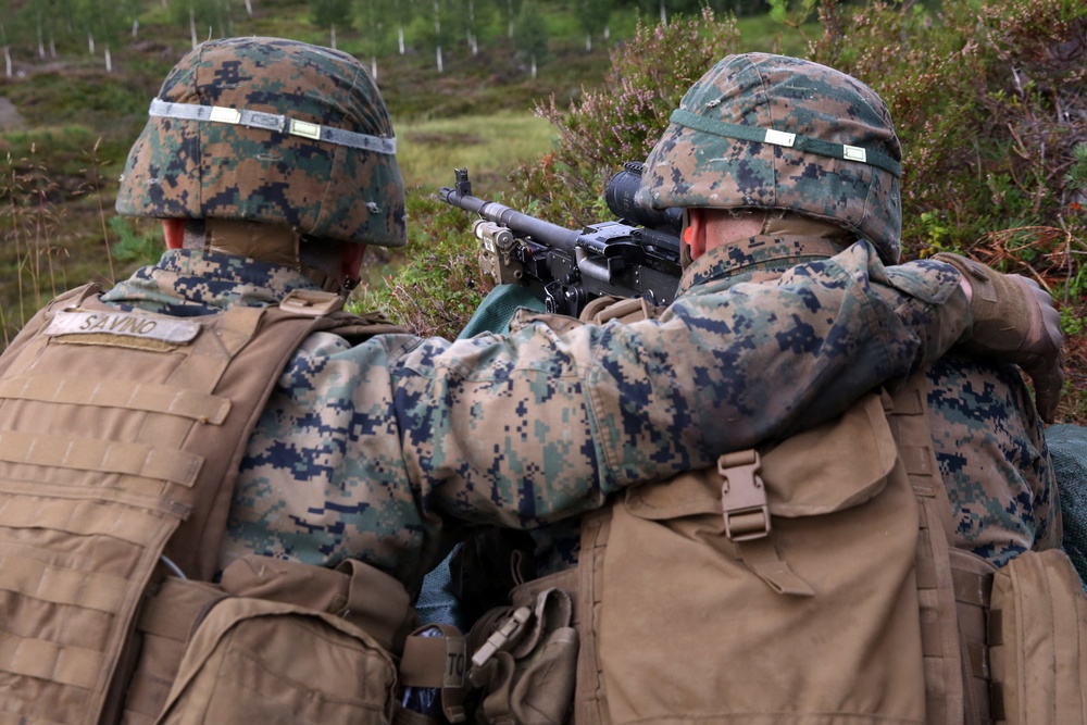 Marines conduct platoon and squad attacks in Norway