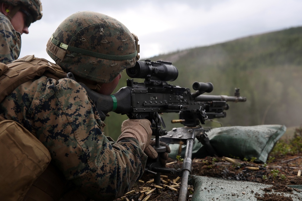 Marines conduct platoon and squad attacks in Norway