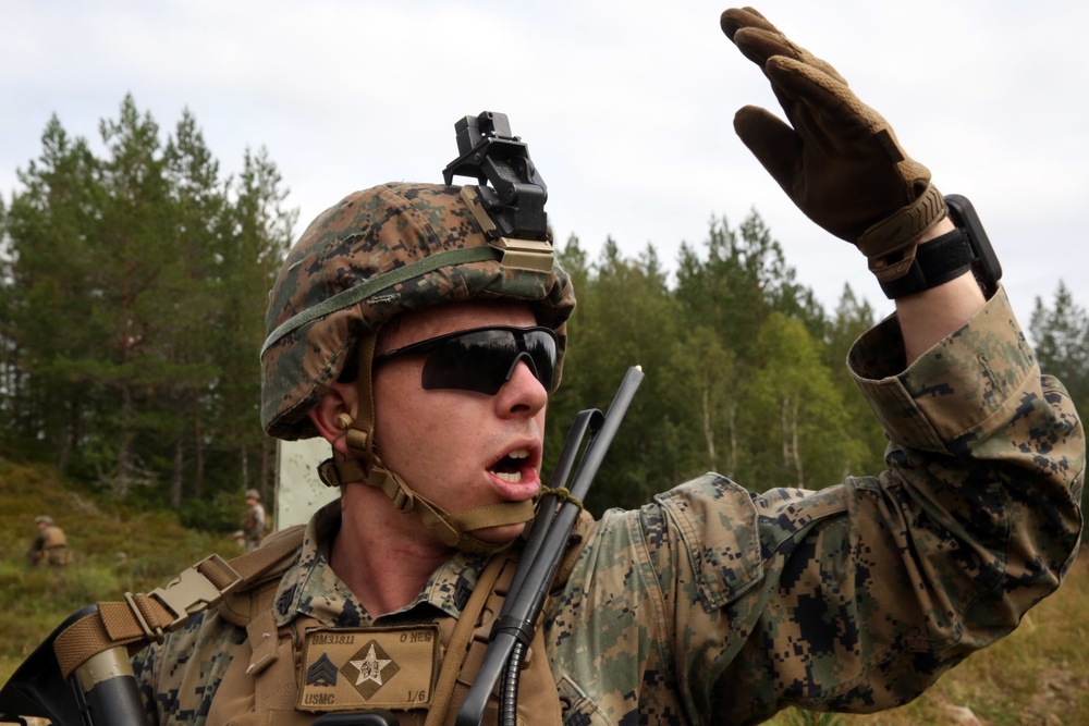 Marines conduct platoon and squad attacks in Norway