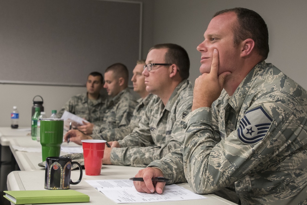 179th Airlift Wing and 200th RED HORSE Squadron, det 1, host Competent Person's Fall Protection training