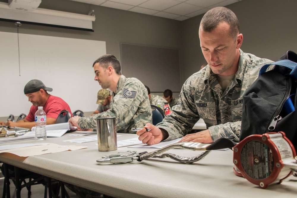 179th Airlift Wing and 200th RED HORSE Squadron, det 1, host Competent Person's Fall Protection training