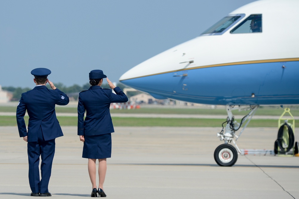 89th AW Routinely Supports Special Airlift Missions