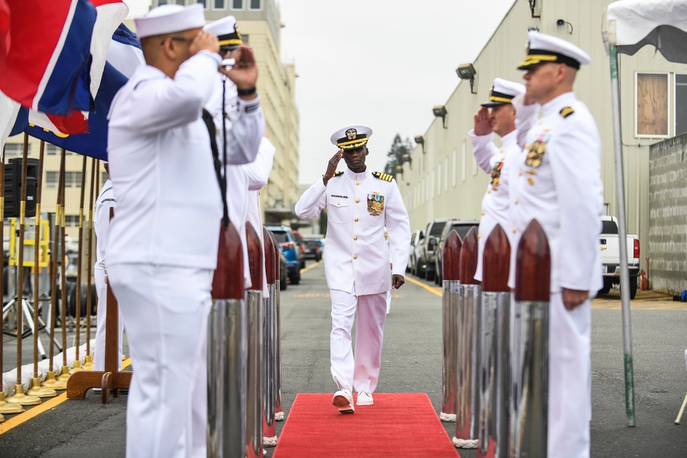 Naval Supply Systems Command Fleet Logistics Center Puget Sound Conducts a Change of Command Ceremony