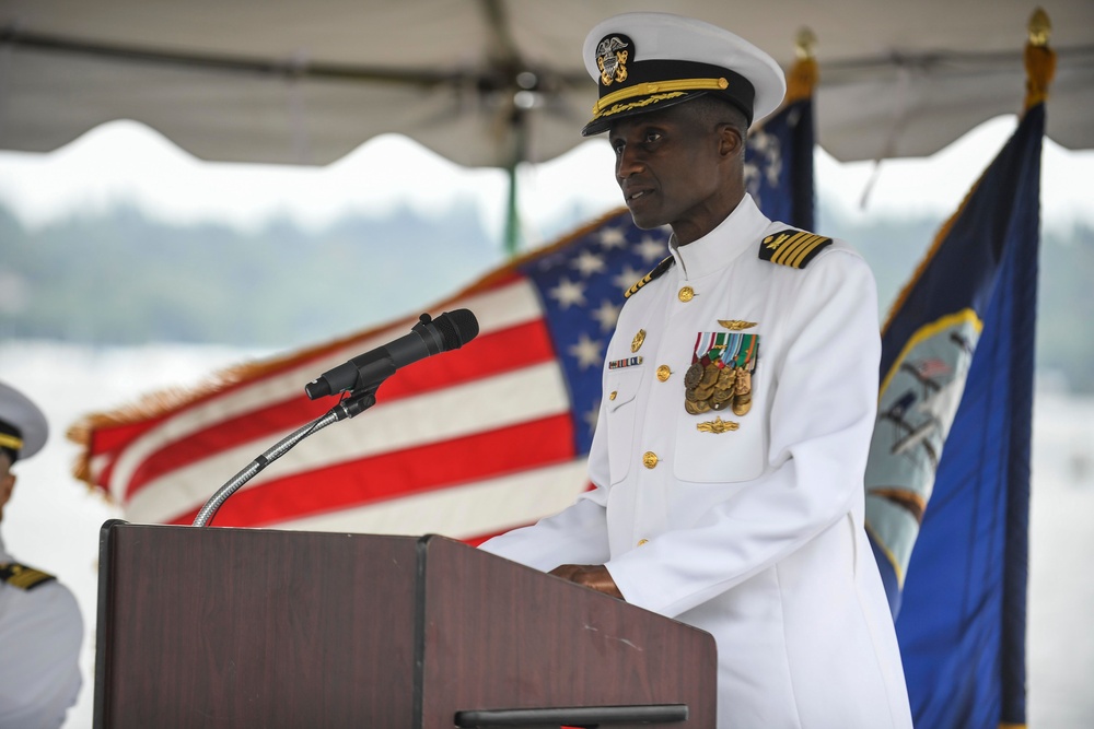 Naval Supply Systems Command Fleet Logistics Center Puget Sound Conducts a Change of Command Ceremony