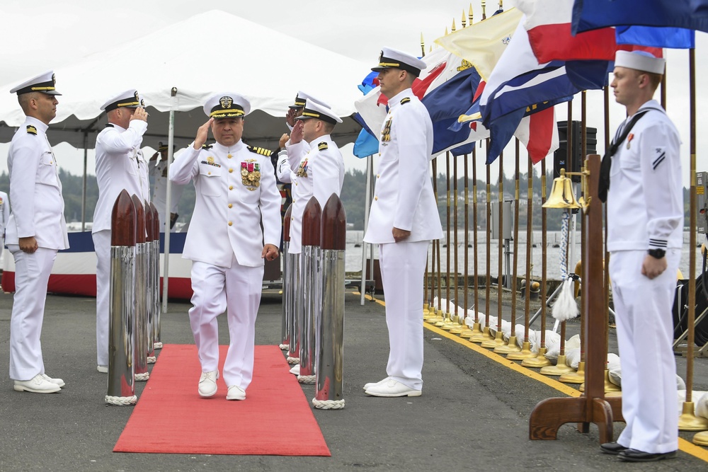 Naval Supply Systems Command Fleet Logistics Center Puget Sound Conducts a Change of Command Ceremony