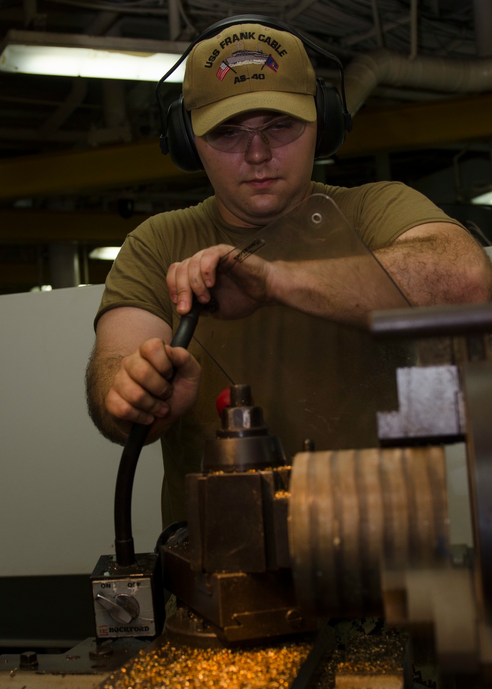 USS Frank Cable Repair Department Stays Proficient