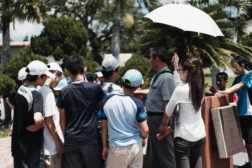 Okinawa and Nagano Prefecture Students visit Kadena