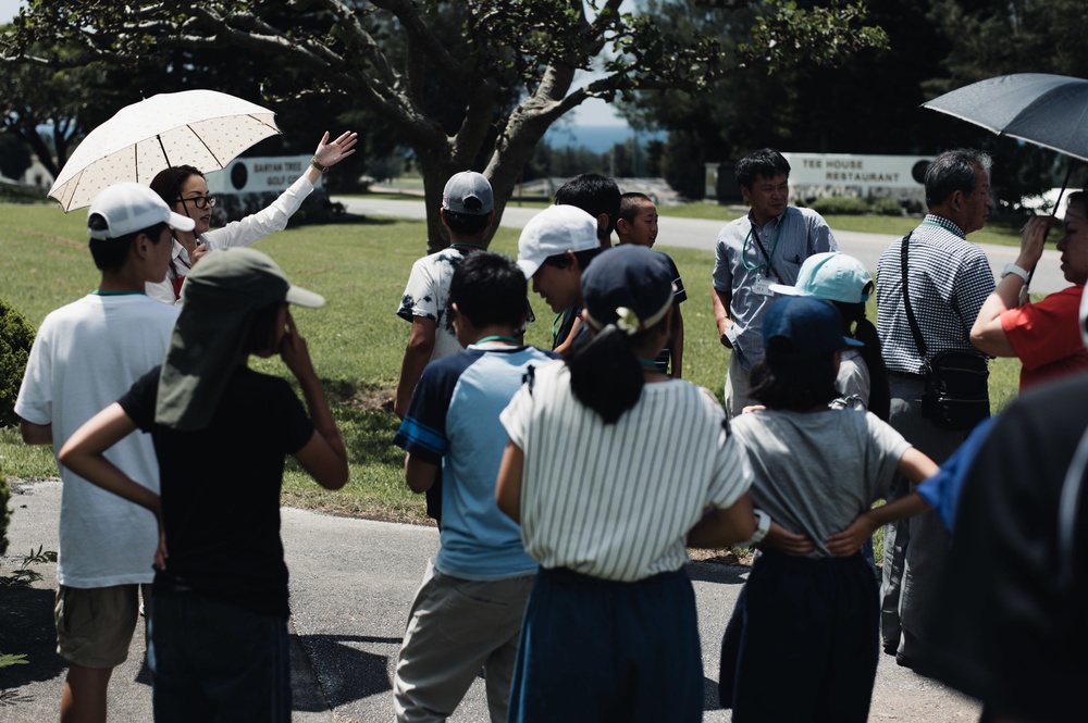 Okinawa and Nagano Prefecture Students visit Kadena