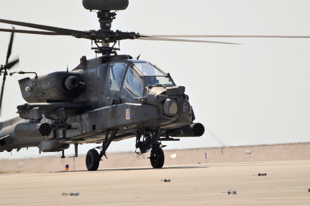 DVIDS - Images - AH-64 Apache Helicopter Maintenance Test Flight [Image ...