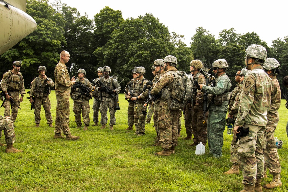 New York National Guard Soldiers hone infantry skills during Camp Smith Training