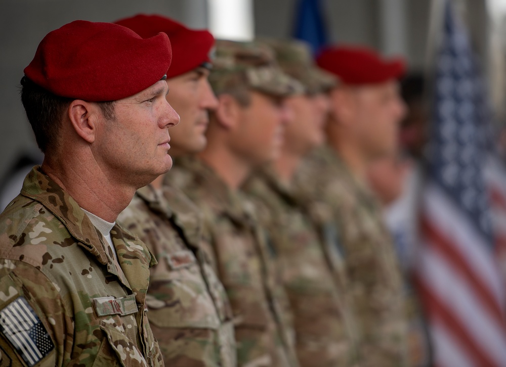 Chapman family departs for Medal of Honor Ceremony
