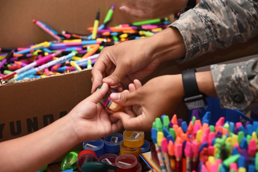 Operation Homefront donates school supplies to enlisted military families