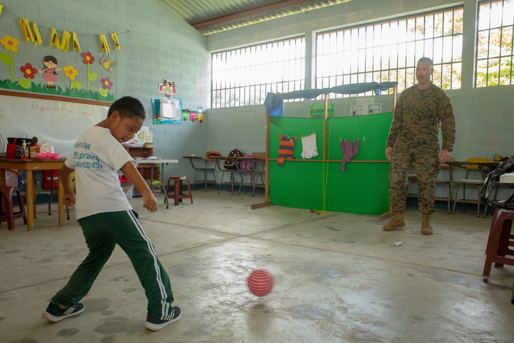 CMC, SMMC visits SPMAGTF-SC working sites