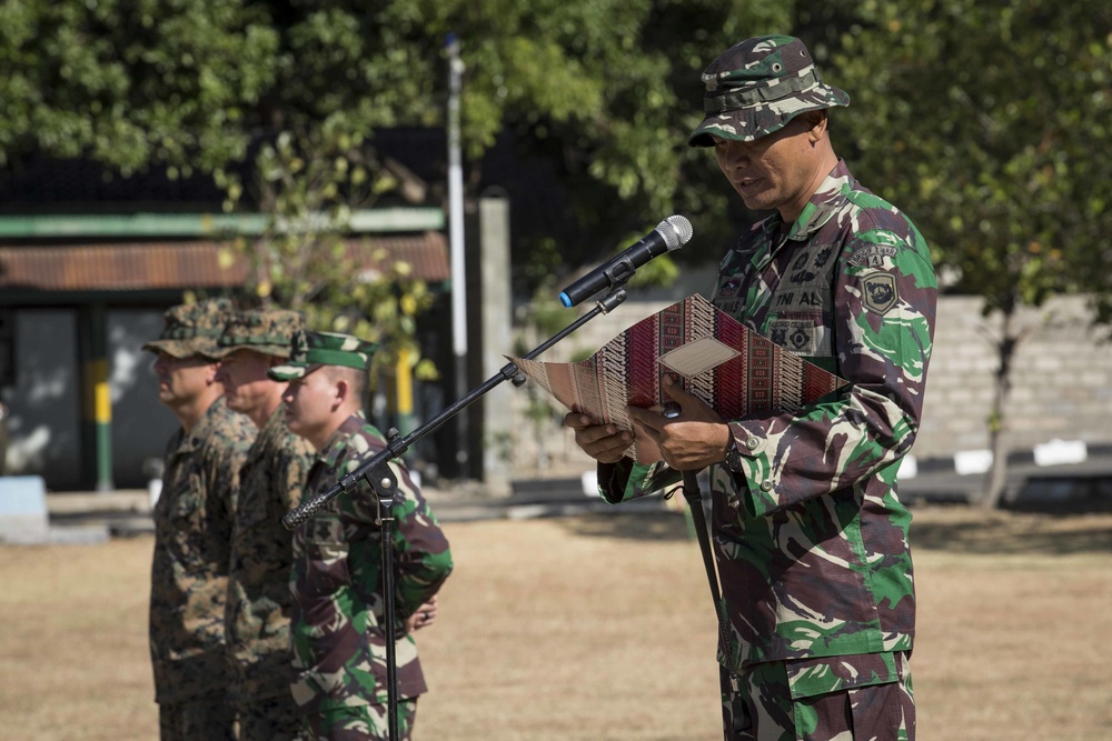U.S. and Indonesian Marines celebrate Indonesia's independence day with shooting, burgers, and ceremony