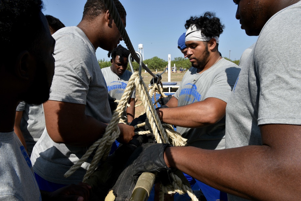 Photo Story - Goodfellow drills Angelo State University football team