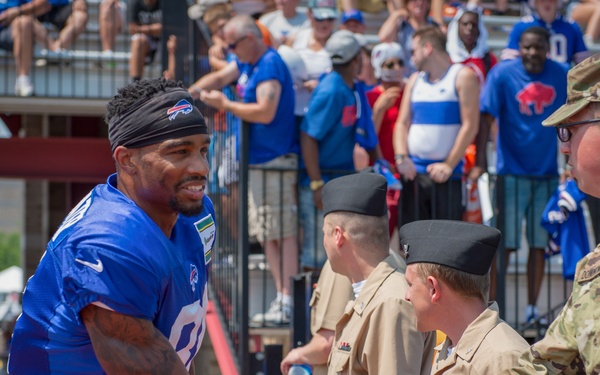 NFL Honors N.Y. State Military Members