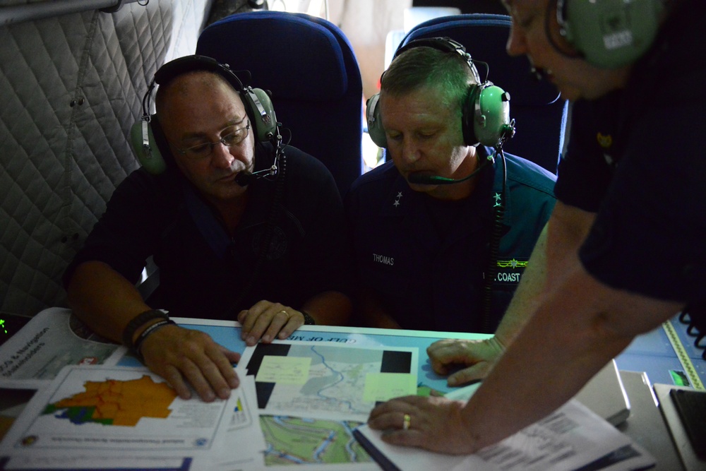 Coast Guard, USACE monitor construction on Calcasieu Lock