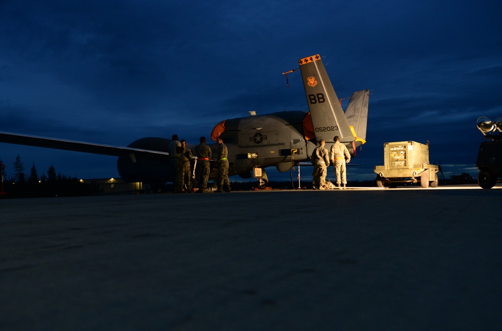 12th Aircraft Maintenance Unit travels to Eielson for RED FLAG Alaska