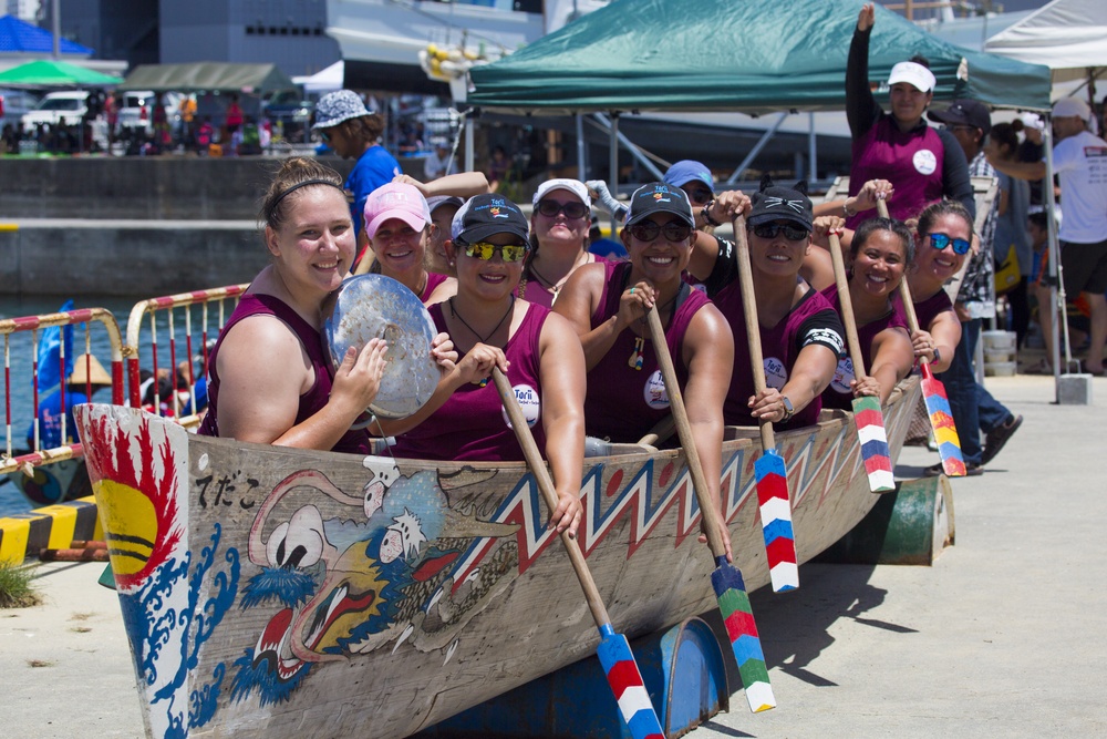 Local and US communities participate in Ginowan Dragon Boat Race