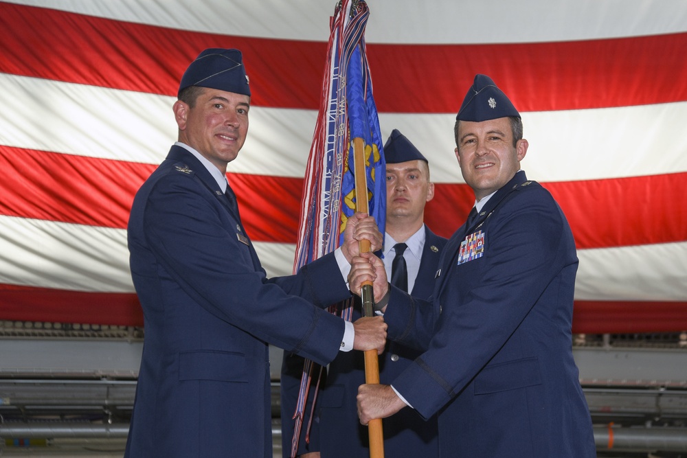 488th IS changes command