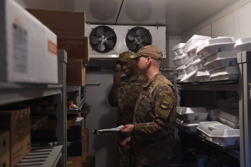407th EFSS shows off DFAC ops