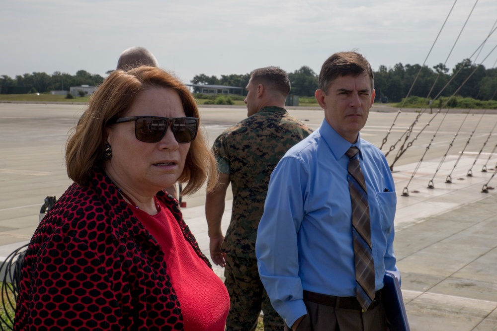 Assistant deputy commandant programs, resources fiscal director tours II MEF facilities