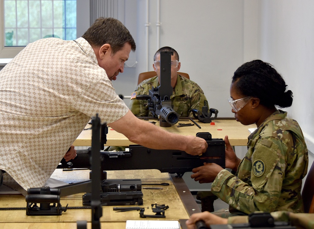 Combined Arms Training Center conduct a M2A1 Machine Gun maintenance course