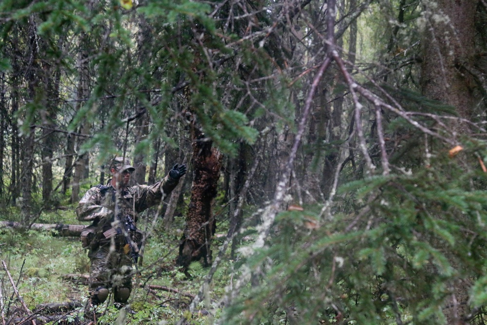 Spartans train in Alaska's forests