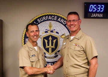 Chief of Naval Operations visits Surface Navy's Warfighting Devlepment Center