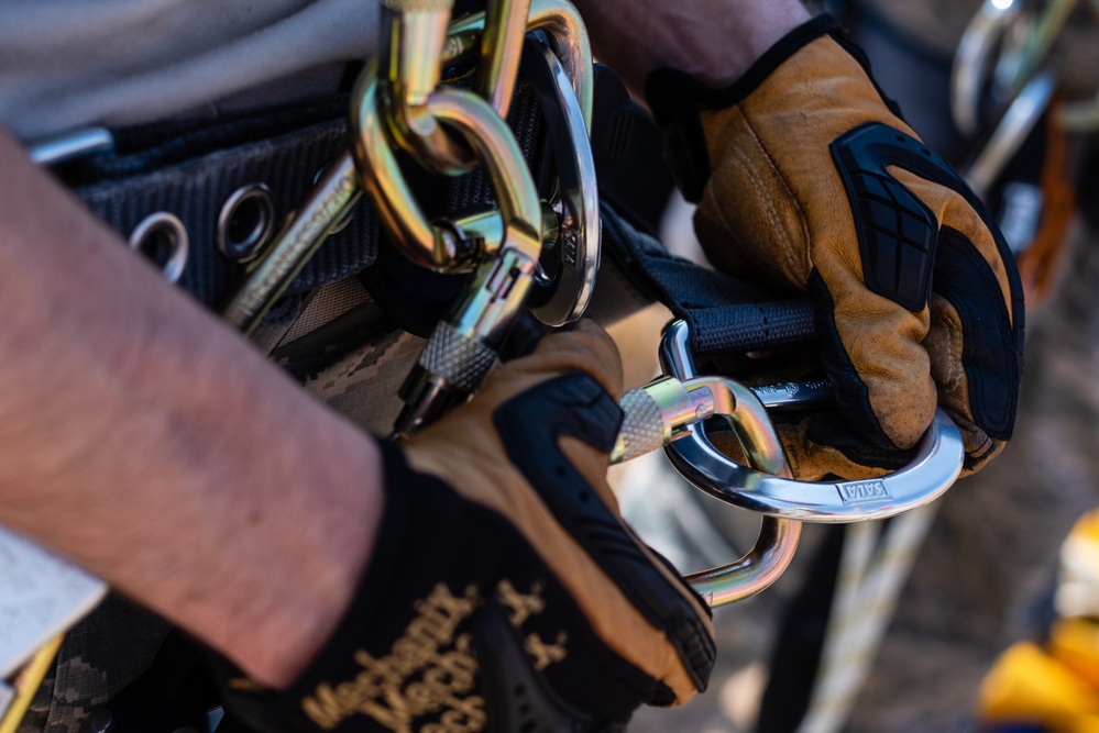 9 OSS Airmen train to climb