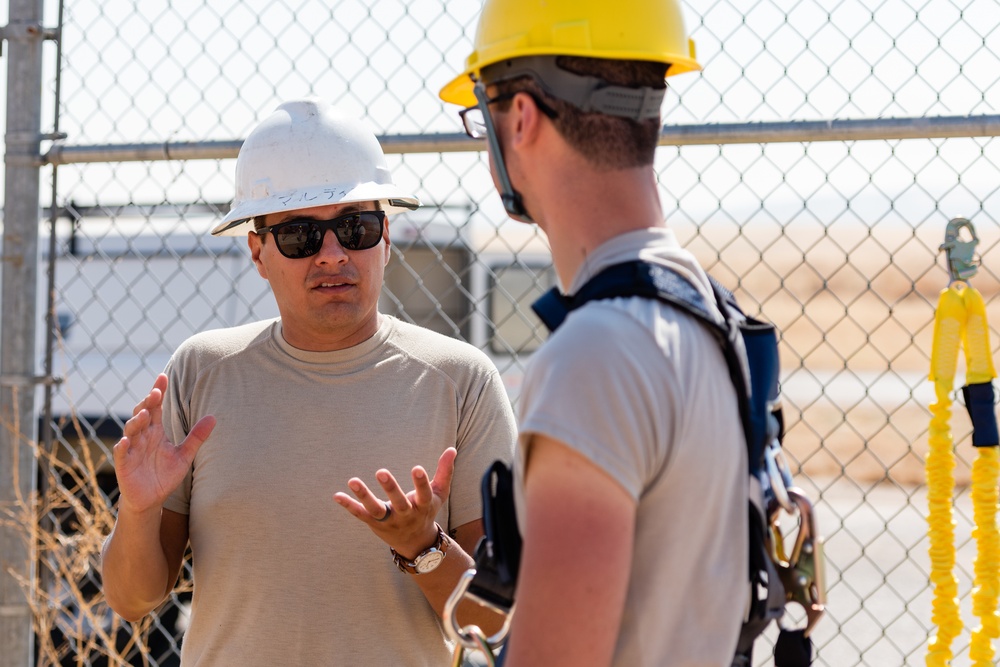 9 OSS Airmen train to climb