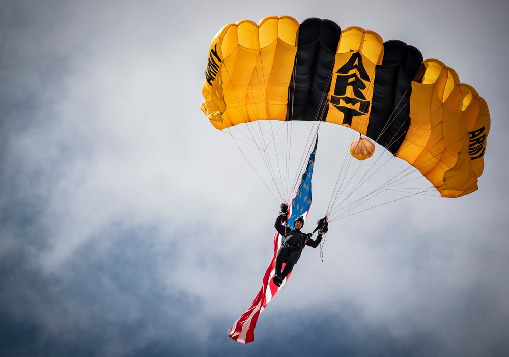 Golden Knights soar into Thunder over the Boardwalk