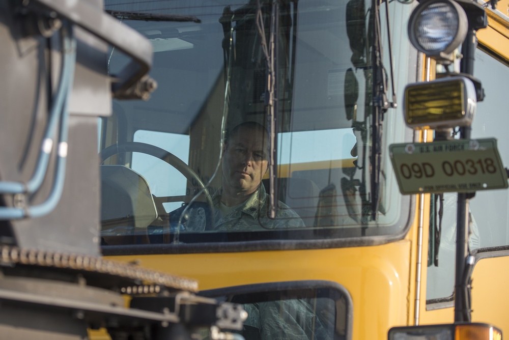 124th Civil Engineer Squadron conducts heavy equipment training