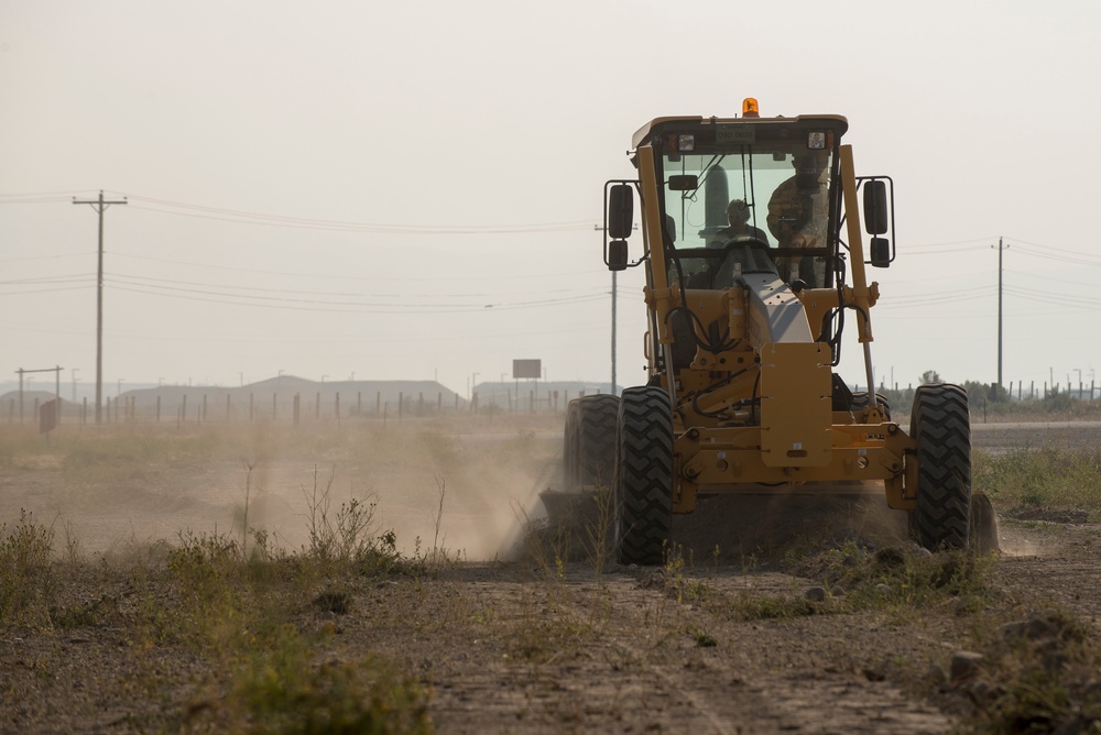 124th Civil Engineer Squadron conducts heavy equipment training