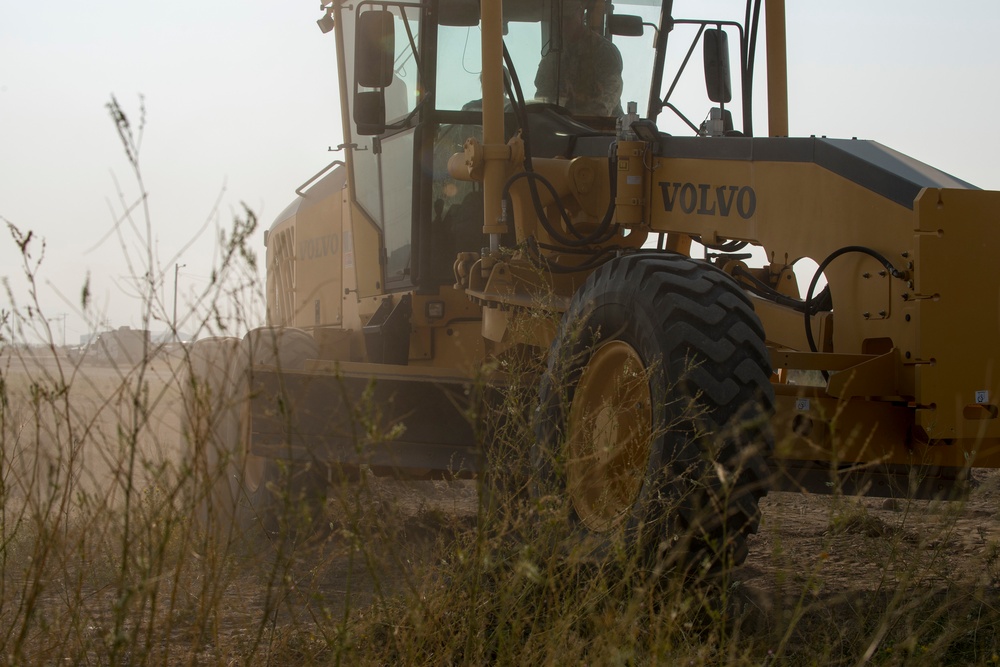 124th Civil Engineer Squadron conducts heavy equipment training