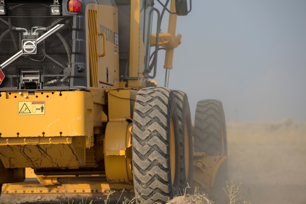 124th Civil Engineer Squadron conducts heavy equipment training