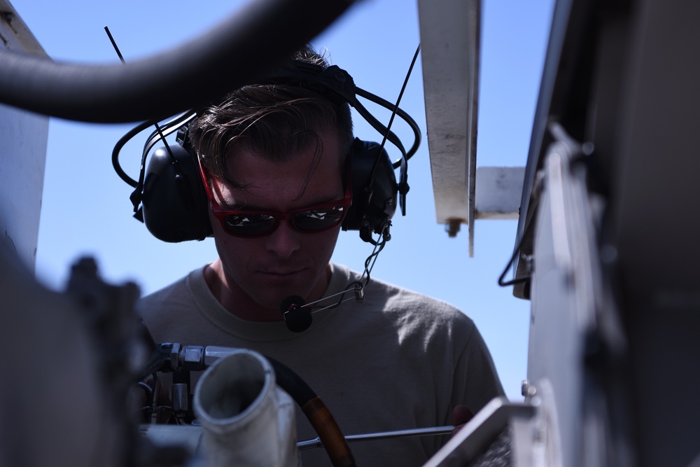 58 MXS Airmen keep helicopters flying