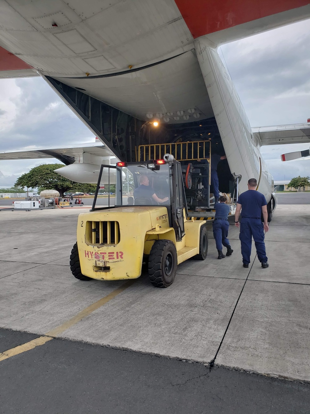 Coast Guard responds to Hurricane Lane