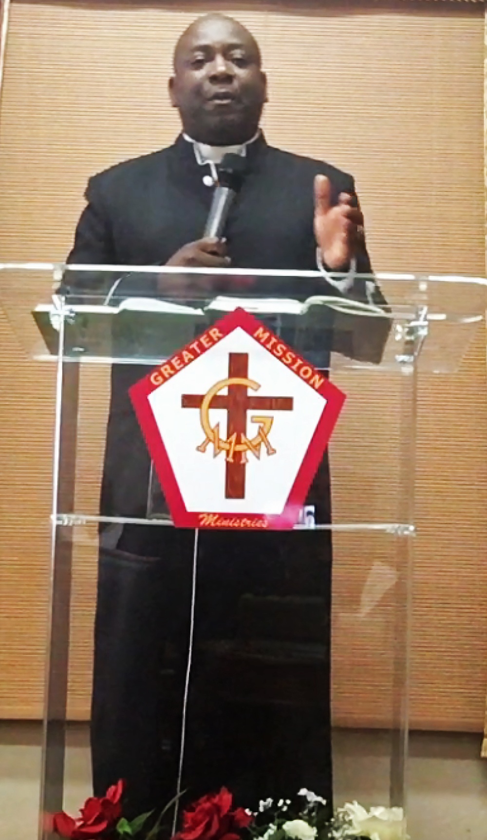 Pastor Michael Weaks